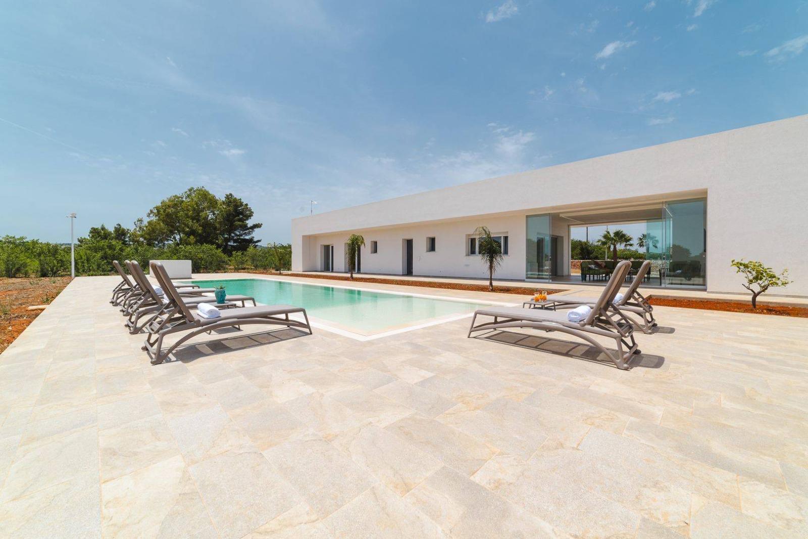 Newly built villa with sea view for sale - Torre Santa Sabina, Puglia