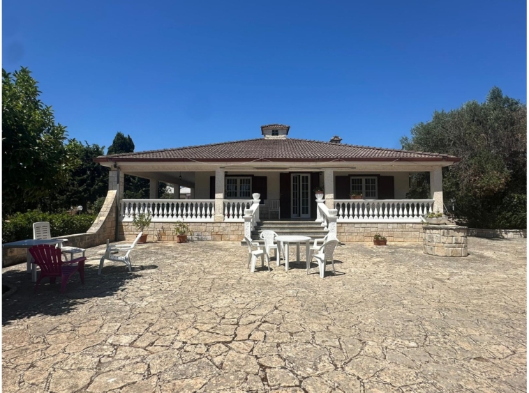 villa with three bedrooms in ready to move in conditions for sale in Ostuni, Italy