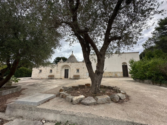 Charming trulli complex for sale in ready to move in conditions - Martina Franca