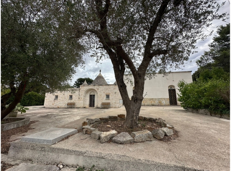 Charming trulli complex for sale in ready to move in conditions - Martina Franca