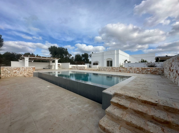 Luxury newly built farmhouse for sale in Ostuni, Puglia